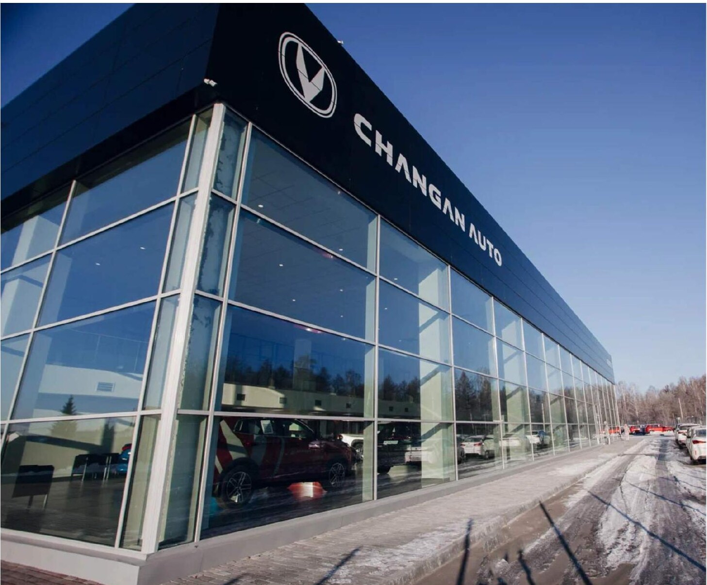 Автосалон Changan OCMOTO